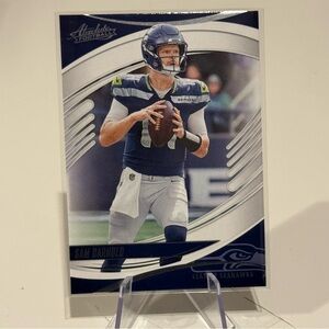 🔥 2025 Sam Darnold Panini Absolute Card. Seattle Seahawks